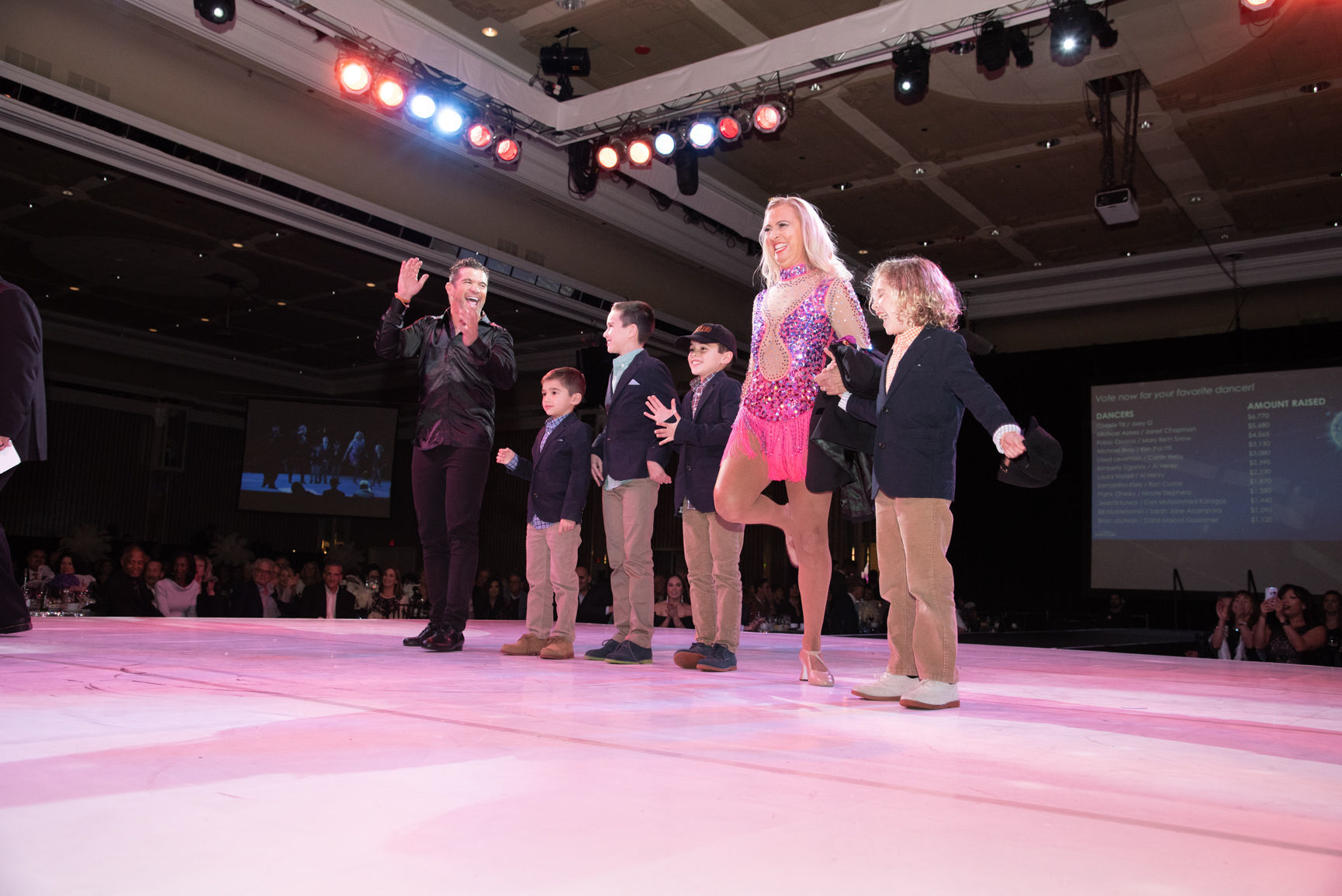 110318_acw_dancinggallery-568.jpg
